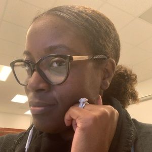 Meet your Posher, Reneice j